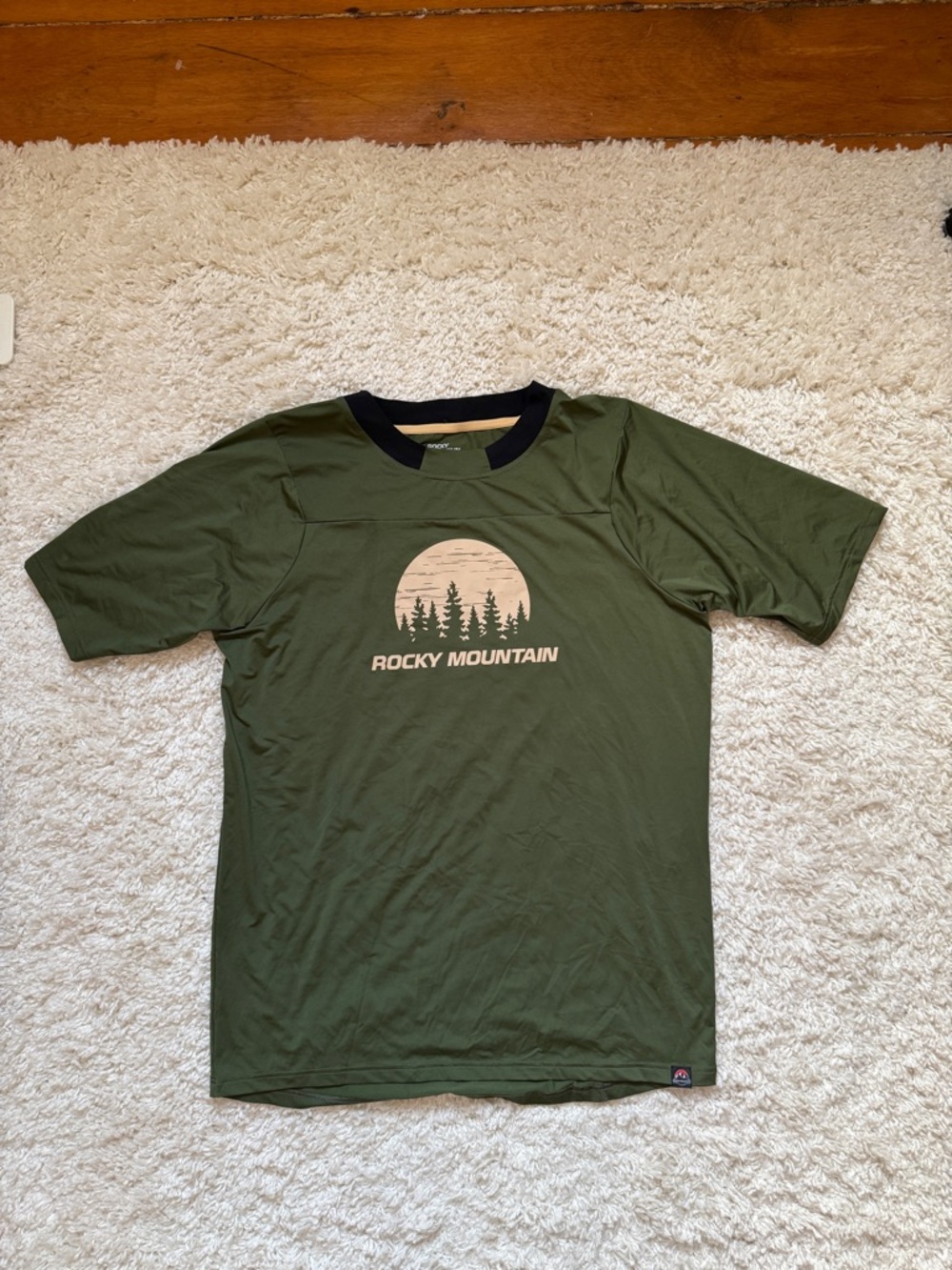 Rocky Mountain Men’s Olive Green Short-Sleeve Freeride Jersey. Sz Med. MINT!